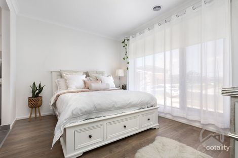 Property photo of 5 Gian Street Clyde VIC 3978