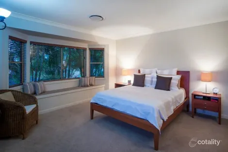 Property photo of 38 Stretton Drive Helensvale QLD 4212
