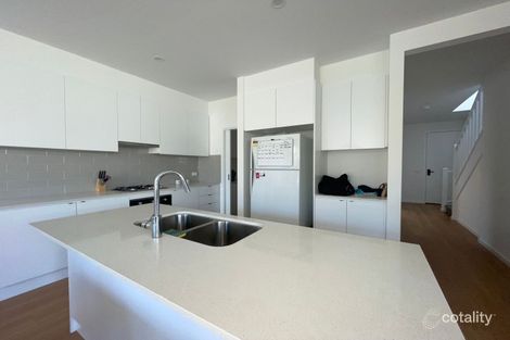 14a Fisher Gr, Tullamarine, VIC 3043