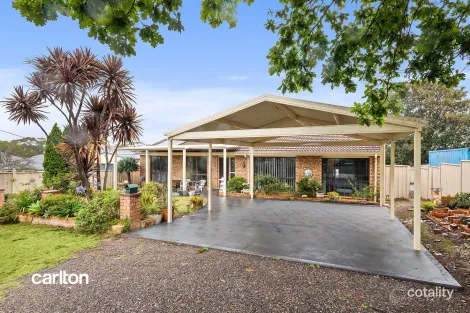 15 Laura St, Hill Top, NSW 2575