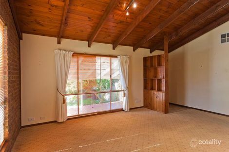 Property photo of 5 Julie Court Kangaroo Flat VIC 3555