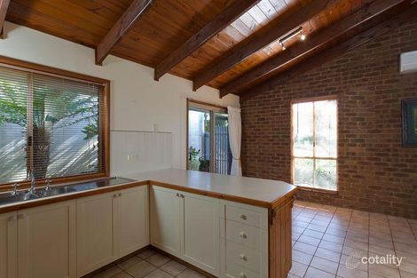 Property photo of 5 Julie Court Kangaroo Flat VIC 3555