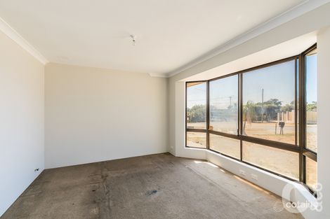 Property photo of 17 Kemmish Avenue Parmelia WA 6167