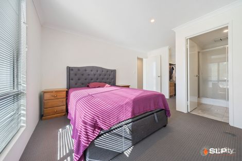 Property photo of 3 Magpie Way Banksia Grove WA 6031