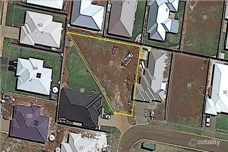 27 Renshaw Cres, Kearneys Spring, QLD 4350