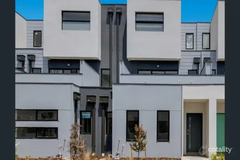 3 Hedge Pl, Pakenham, VIC 3810