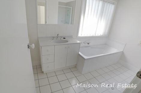 Property photo of 22 Sandalwood Street Sinnamon Park QLD 4073
