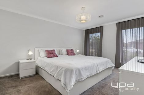 Property photo of 21 Drever Place Maddingley VIC 3340