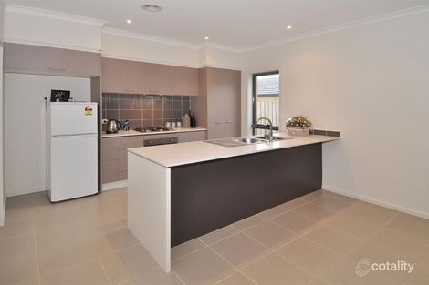 Property photo of 18 Parry Drive Sunshine West VIC 3020