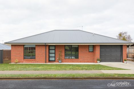 2/14 Beefeater St, Deloraine, TAS 7304