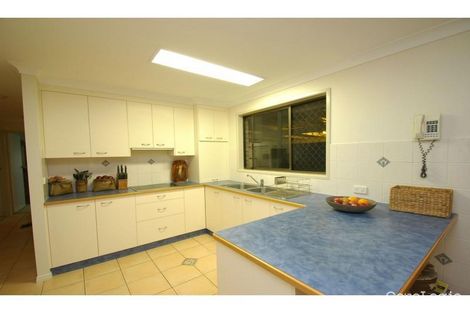 Property photo of 6 McLachlan Drive Avenell Heights QLD 4670