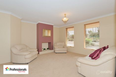 Property photo of 4 Woodlea Place Sawyers Valley WA 6074