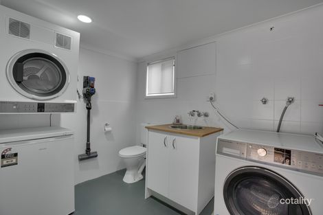 Property photo of 15 Larwon Terrace Southport QLD 4215