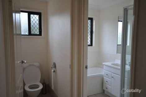 Property photo of 8 Arvin Close Calamvale QLD 4116