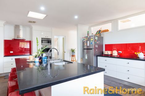 Property photo of 3 Birkdale Close Dubbo NSW 2830