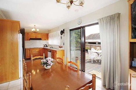 Property photo of 2 Orleans Road Avondale Heights VIC 3034