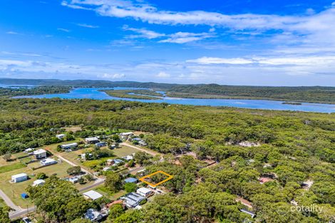 4 Frangipanni St, Russell Island, QLD 4184