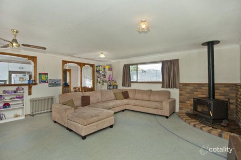 Property photo of 60 Maryland Drive Maryland NSW 2287