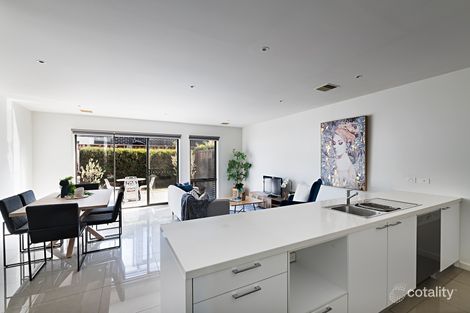 Property photo of 18 Enclave Avenue Ascot Vale VIC 3032