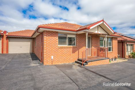 2/175 Oshanassy St, Sunbury, VIC 3429