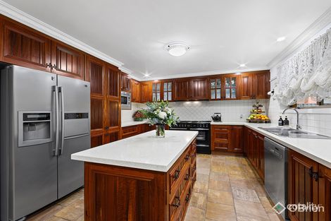 Property photo of 13 Bellevue Boulevard Hillside VIC 3037