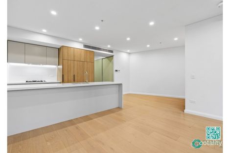 Property photo of 723/1 Maple Tree Road Westmead NSW 2145