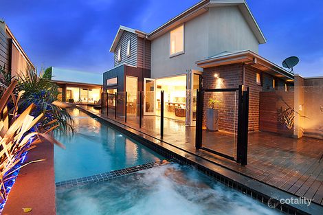 11 Longview Ave, Manifold Heights, VIC 3218