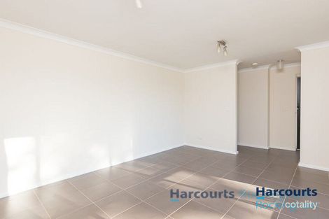 Property photo of 21 Woodbridge Drive Cooloongup WA 6168