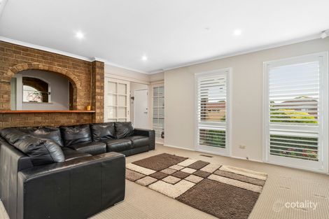 Property photo of 2 Grange Court Dandenong North VIC 3175
