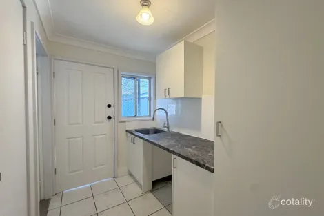 Property photo of 14 Beverley Close Tarro NSW 2322