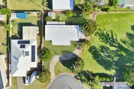 Property photo of 6 Natalie Place Kinka Beach QLD 4703