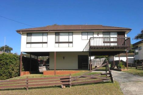 4 Avignon St, Bateau Bay, NSW 2261