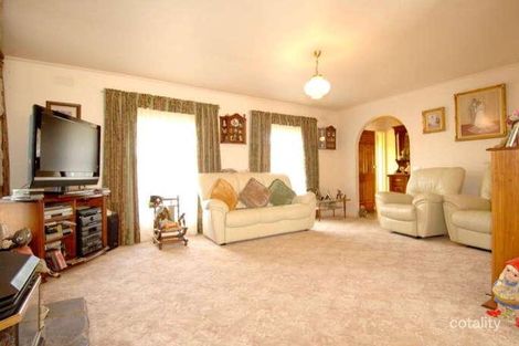Property photo of 2 Madden Close Cardigan Village VIC 3352