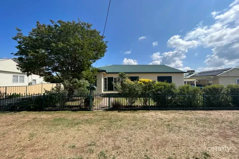 12 Cambridge St, South Tamworth, NSW 2340