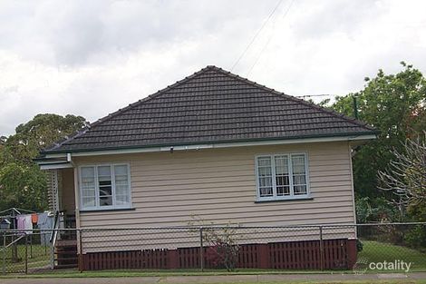 702 Cavendish Rd, Holland Park, QLD 4121