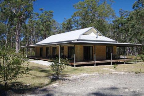 61 Ranch Rd, Crescent Head, NSW 2440
