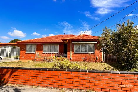 Property photo of 2 Devira Street Dandenong North VIC 3175