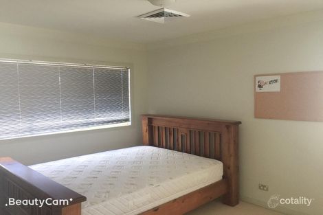 Property photo of 2/310 Marine Parade Labrador QLD 4215