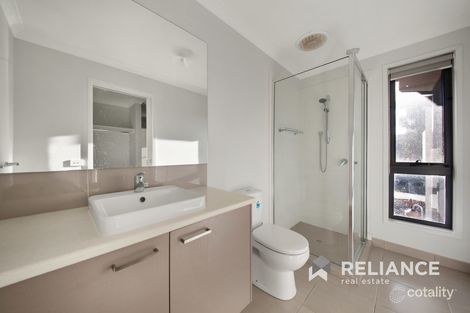 Property photo of 11 Riverside Concourse Cobblebank VIC 3338