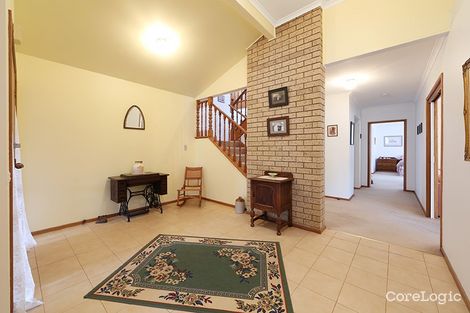 Property photo of 16 Linnel Court Rowville VIC 3178