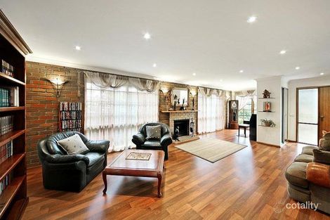 17 El Nido Gr, Carnegie, VIC 3163