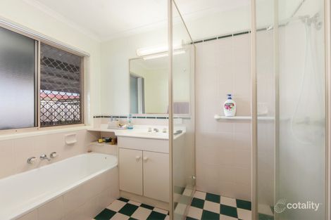 Property photo of 2/3 Settlers Way Raceview QLD 4305