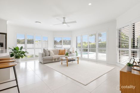 Property photo of 8 Noosa Banks Drive Tewantin QLD 4565