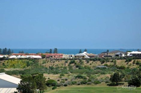 Property photo of 4 Pass Crescent Beaconsfield WA 6162