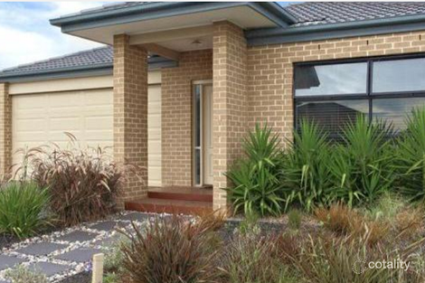 Property photo of 10 Patrick Close Lyndhurst VIC 3975