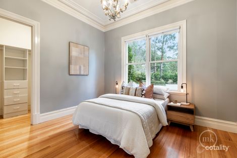 Property photo of 76 Kalbar Road Eltham VIC 3095
