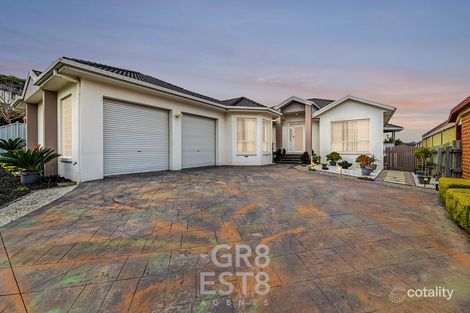 Property photo of 4 The Oaks Narre Warren VIC 3805