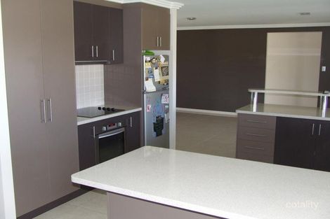 Property photo of 11 Grandslam Street Glenvale QLD 4350