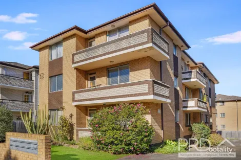 Property photo of 1/5 Harnett Avenue Marrickville NSW 2204