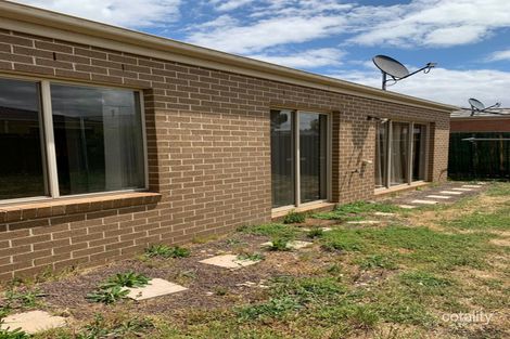Property photo of 36 Mayfield Avenue Truganina VIC 3029